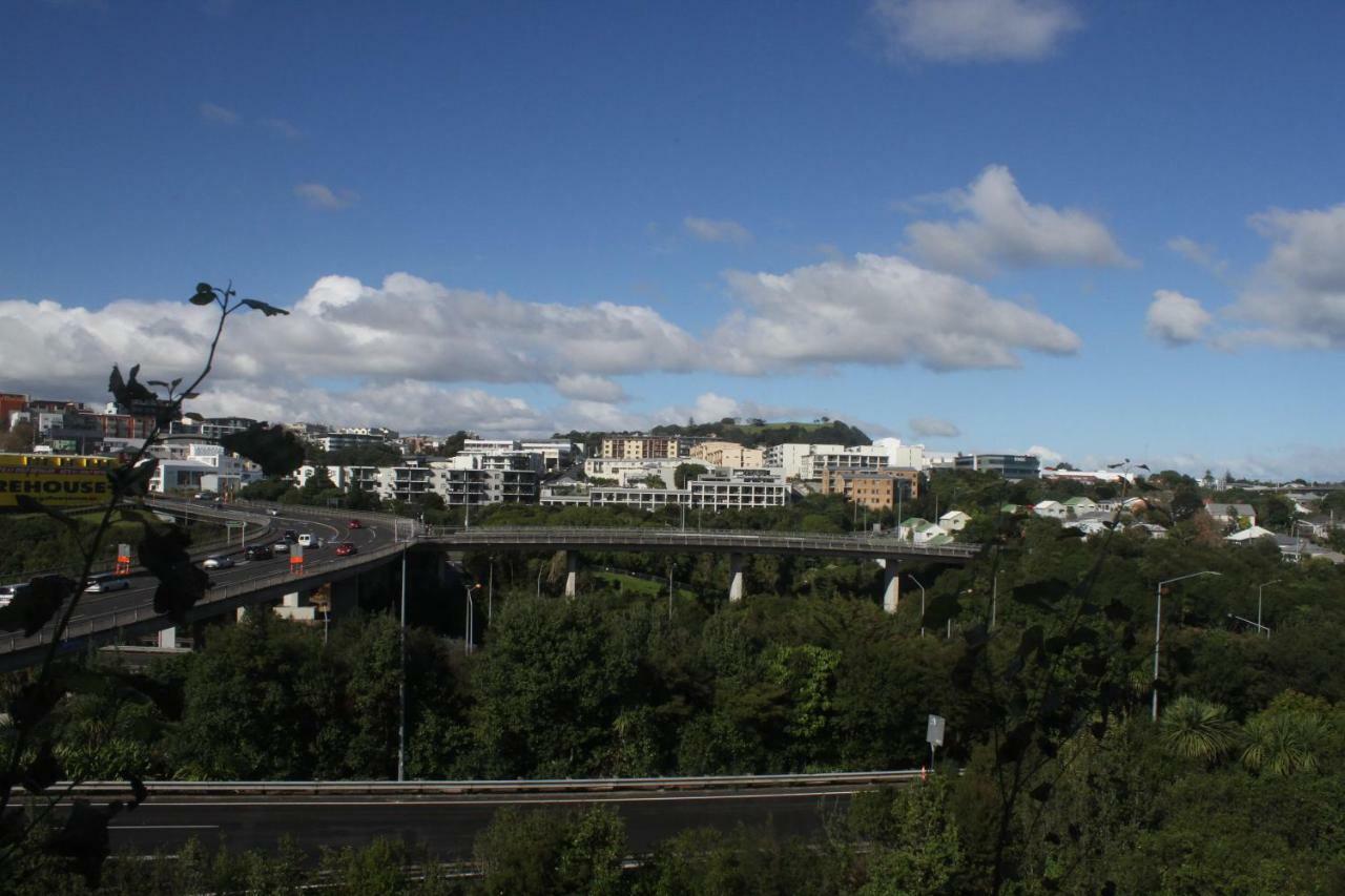 The Burgoyne Bnb Auckland Exterior photo